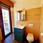 Apartment Continental - One Minute Trains Stations - Center Tirano